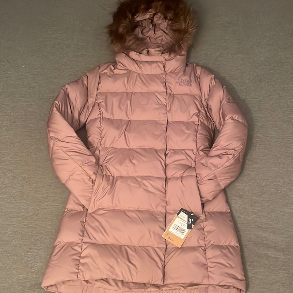 Womens The North Face 700 fill puffer jacket (New)